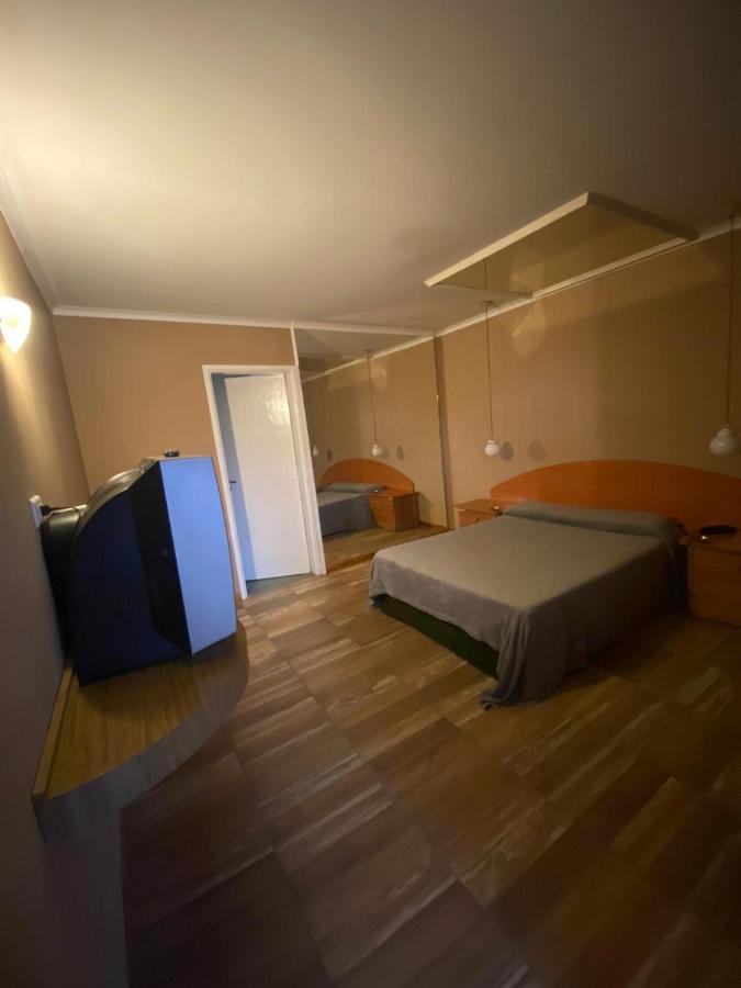 Hotel-Alojamiento Candilejas Paraná Dış mekan fotoğraf